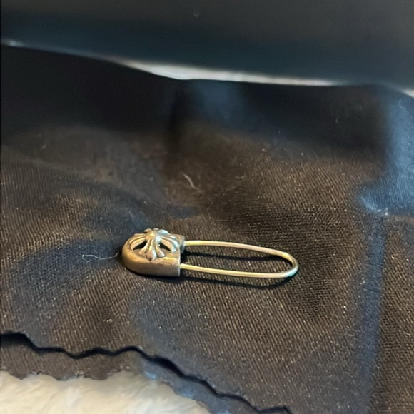 Chrome Hearts Safety Pin Single Earring, Silver - Picture 4 of 5